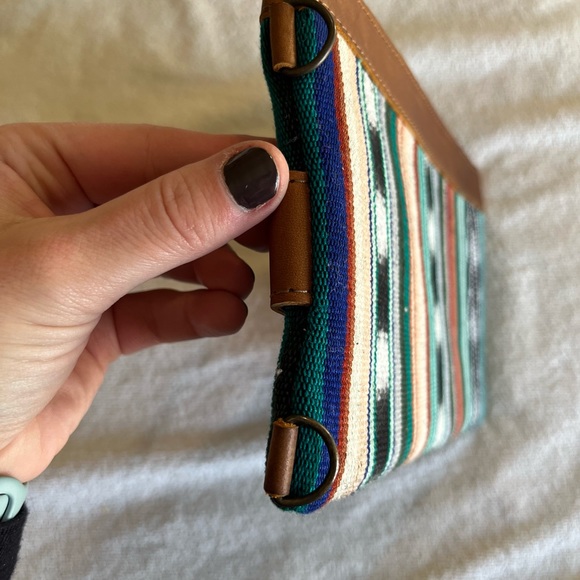 Nena & Co. Blue Lagoon Everything Clutch - Picture 4 of 5